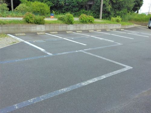 有限会社　快気堂薬局駐車場